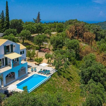 Villa Eleonas Strongyli  Exterior photo